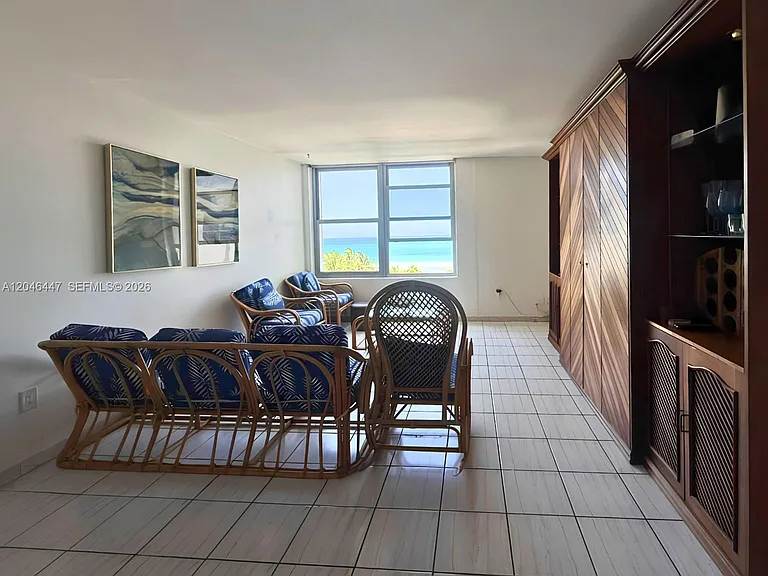 2899 Collins Ave #905 — Photo 4