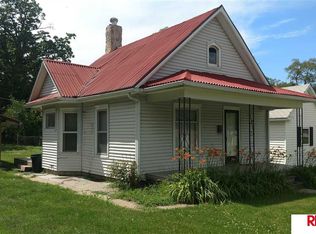 3922 N 41st St, Omaha, NE 68111