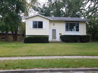 3285 Dove Dr, Decatur, IL 62526