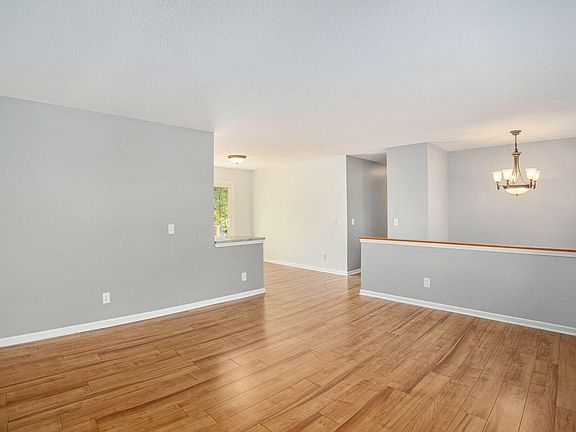 4th image of 12498 144th Ave