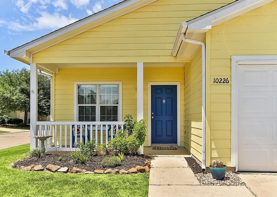 1st image of 10226 Checkerberry Park Ln