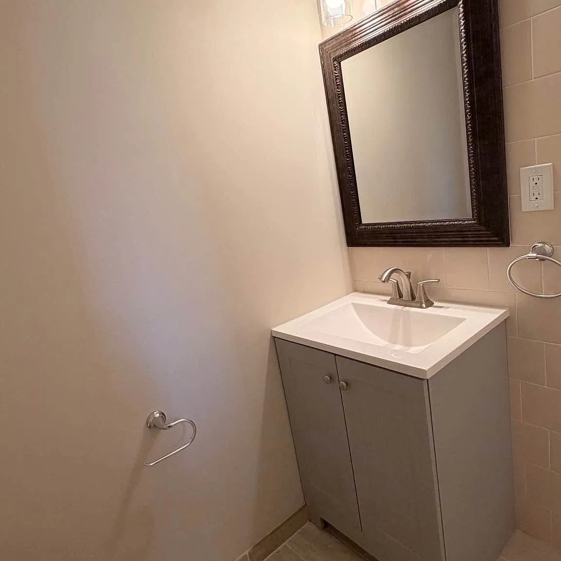 5 bed, 1.5 bath, 1465 sqft, $2,500 — Photo 4