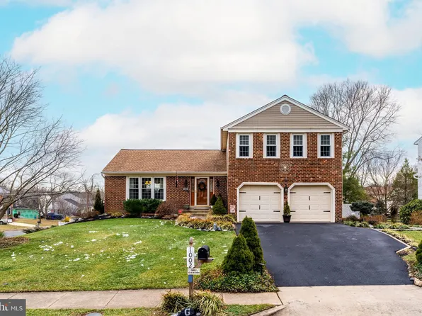 1002 Foster Pl SW, Leesburg, VA 20175