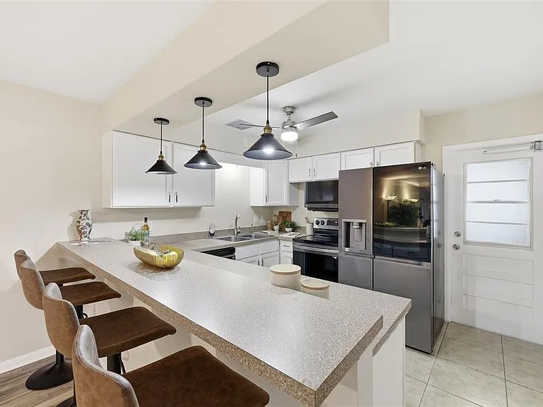2327 W Knollwood Pl — Photo 18