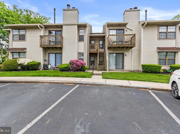 321 Coventry Ct, Mantua, NJ 08051
