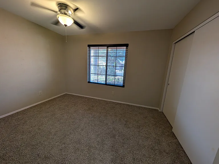 5527 E Enrose St — Photo 13