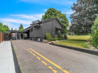 212 Saint Peter St, Whitby, ON L1N 1J3