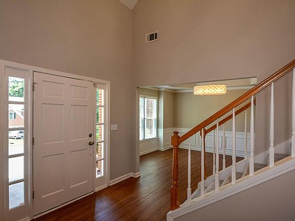 5th image of 350 Riverbirch Ln