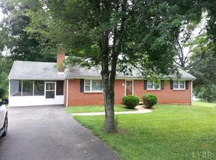 346 Hilltop Dr, Madison Heights, VA 24572