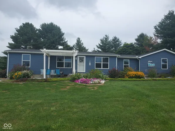 1558 N Santee Dr, Greensburg, IN 47240