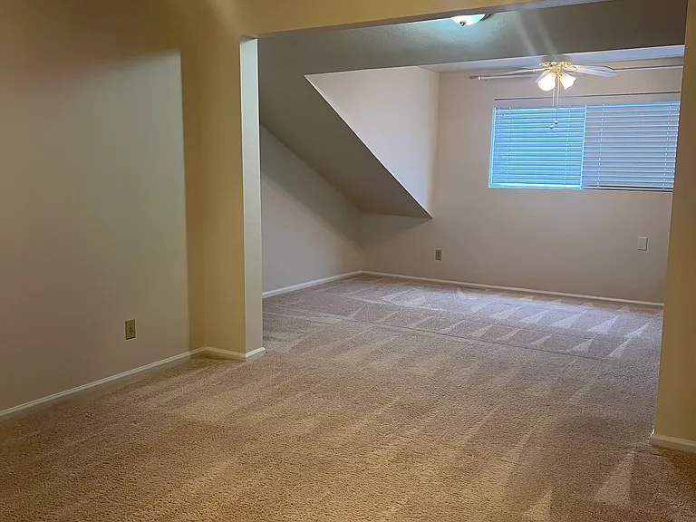 125 Fox Point Loop Rd — Photo 3