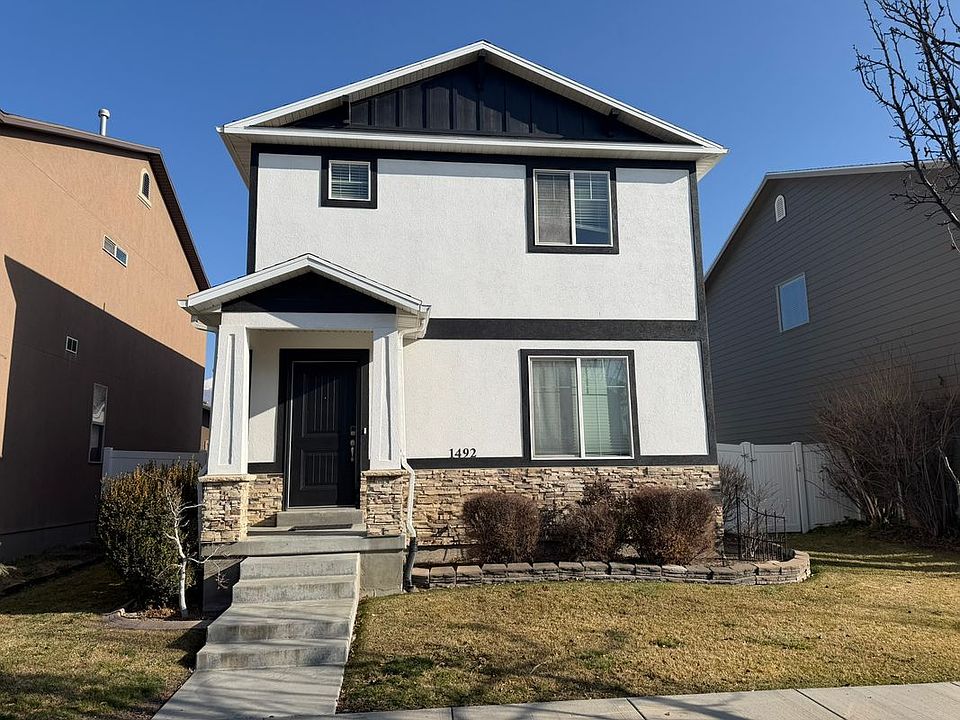 1st image of 1492 Mare Dr