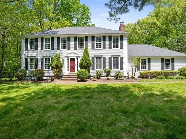 6 Teresa Cir, Franklin, MA 02038