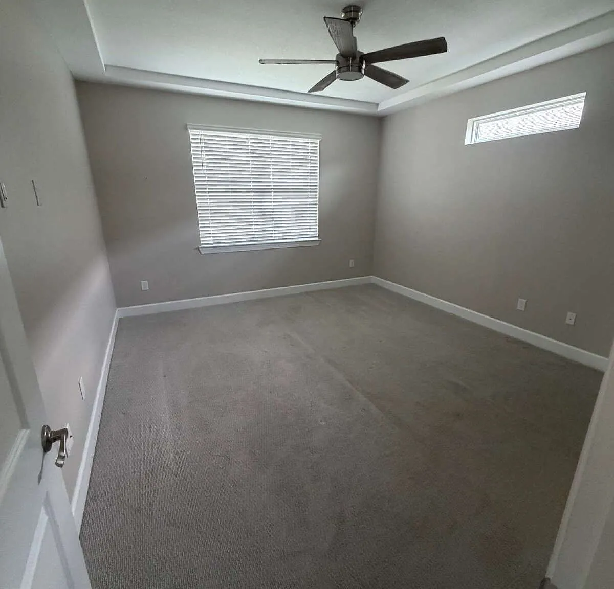 4 bed, 3.0 bath, 2830 sqft, $2,900 — Photo 4