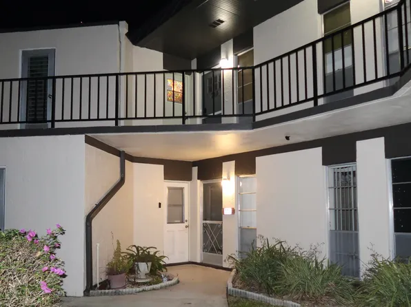 1 Greenway Village N N #110, Royal Palm Beach, FL 33411