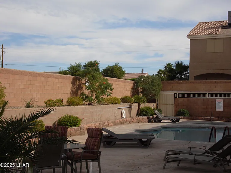 3470 Kearsage Dr #E102 — Photo 57