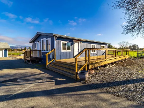 376 Horn Avenue, Santa Rosa, CA 95407