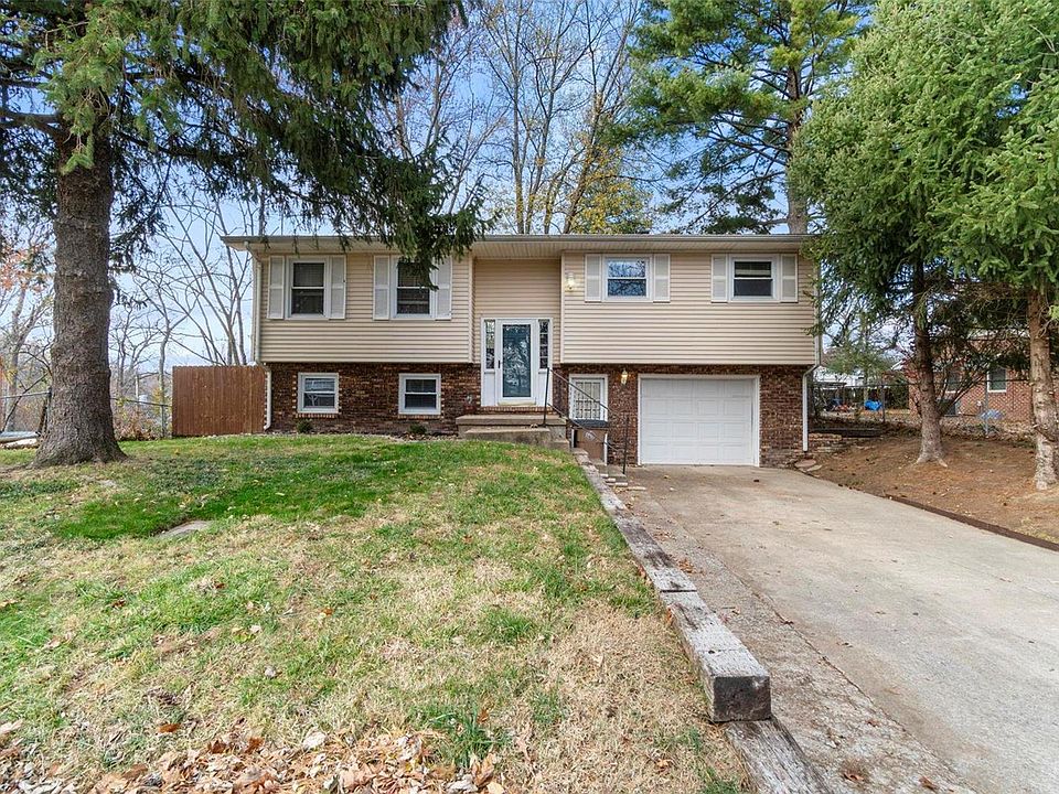 1st image of 1445 Price Dr