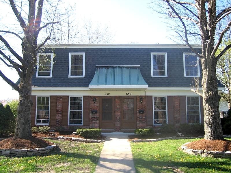 1st image of 652 Harvard Dr