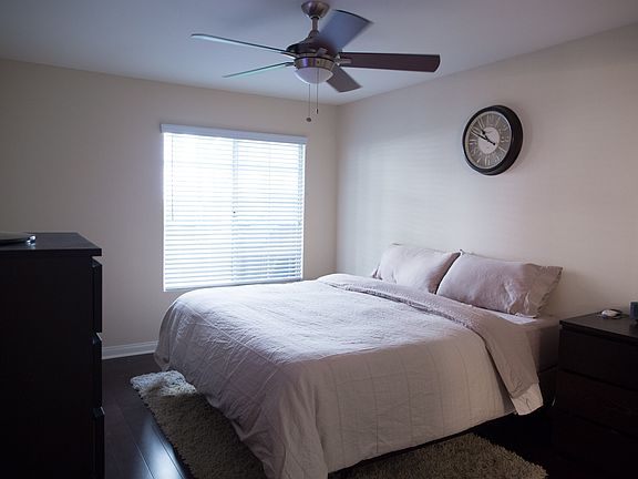 5th image of 21400 Burbank Blvd APT 107