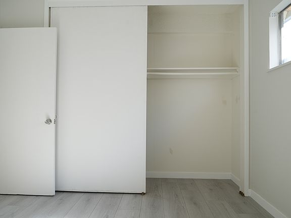 5th image of 141A Marguerita Ave