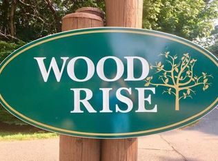 14 Woodrise Rd, Falmouth, MA 02540