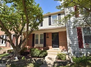 6571 Forest Dew Ct, Springfield, VA 22152