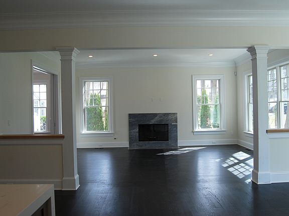 4th image of 42 Huntington Ave