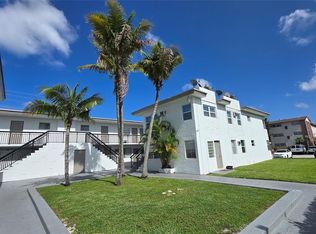 16951 NE 18th Ave #17, Miami, FL 33162