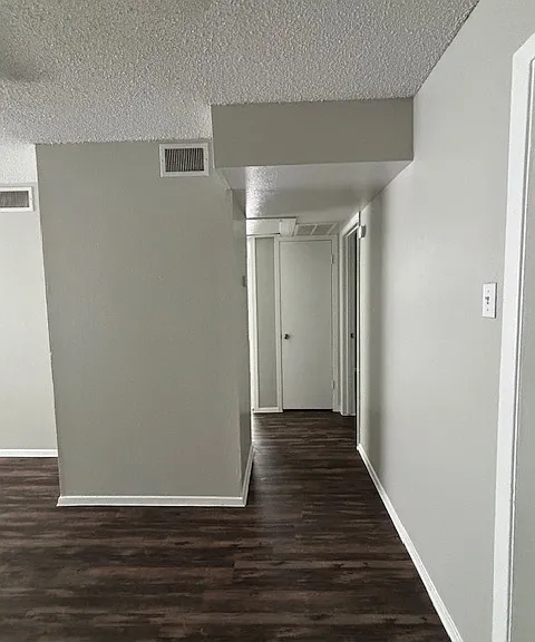 Timber Ridge Apartments — Photo 15