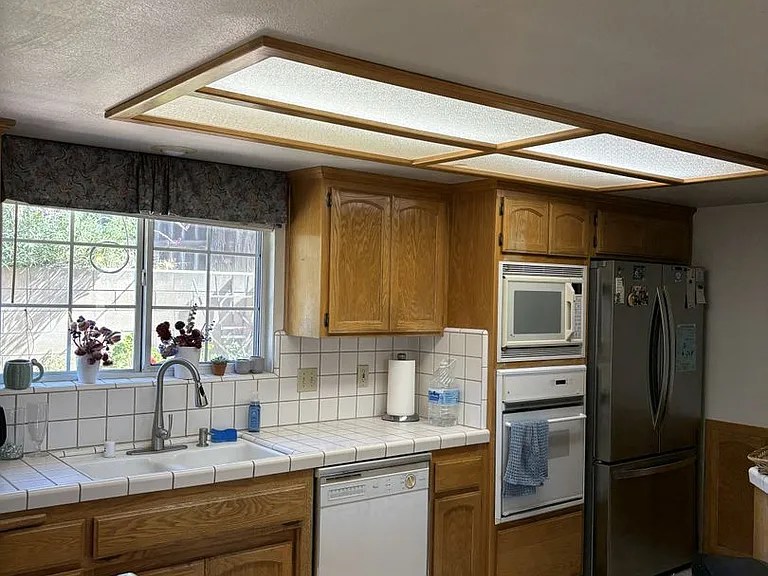 1465 Oak Knoll Rd — Photo 6