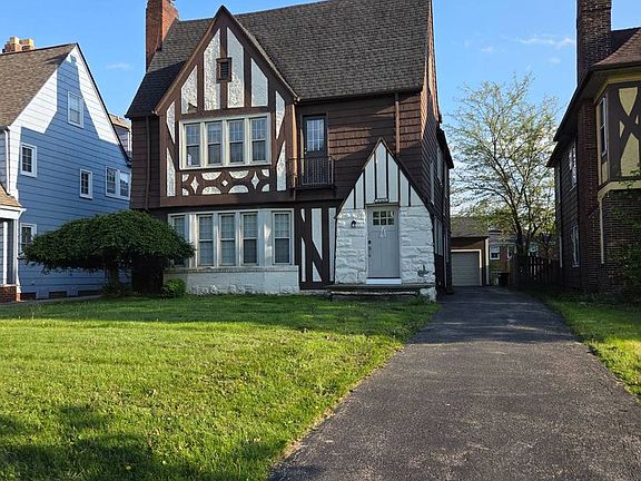 2nd image of 17424 Winslow Rd #Up