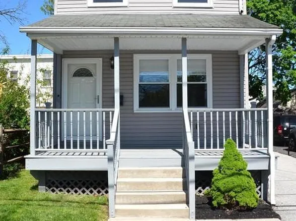 713 Miller St, Bryn Mawr, PA 19010