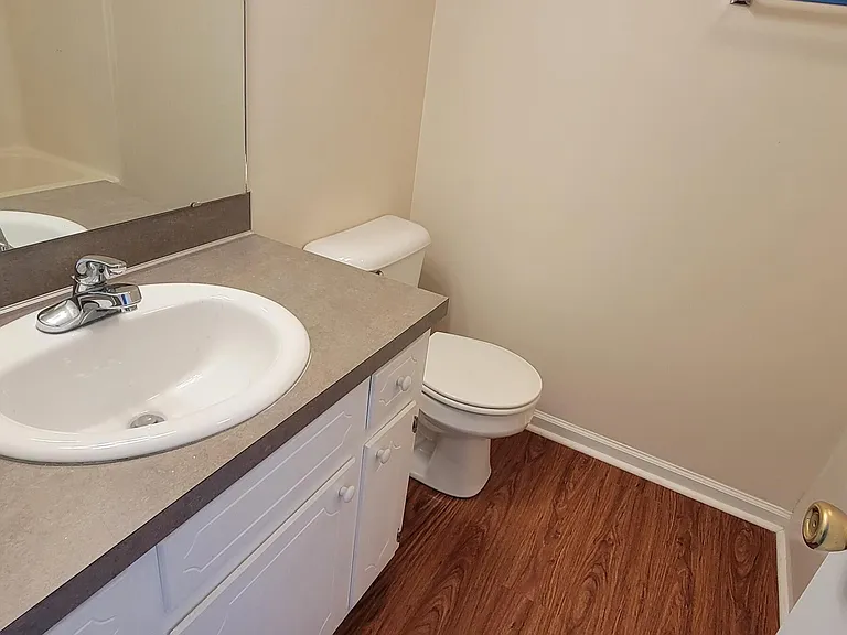 2128 Flagstone Ct #G1 — Photo 8