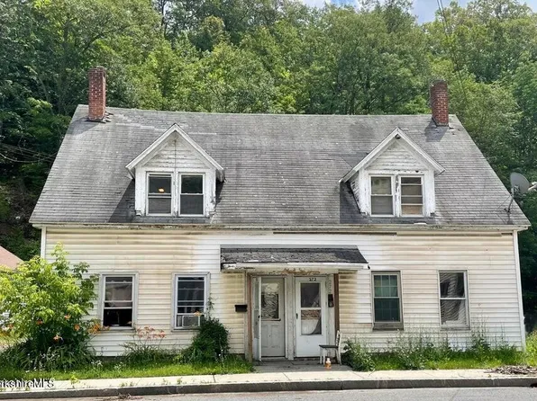 272-274 Beaver St, North Adams, MA 01247
