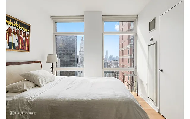 Rented by Douglas Elliman | media 21