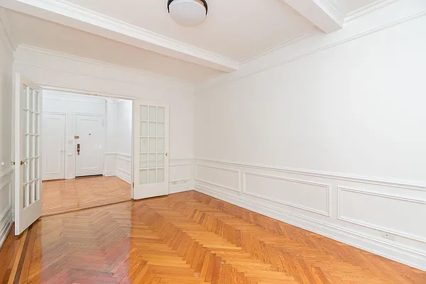 Rented by Waldstar Real Estate LLC | media 27