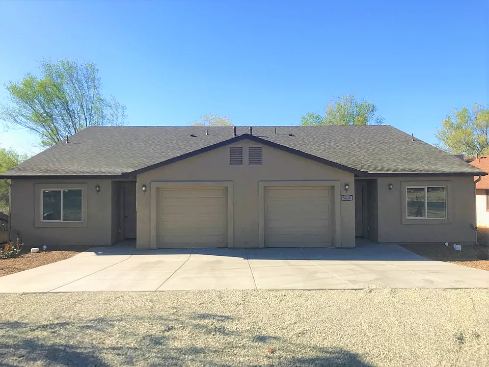 8436 E. Lakeshore Front