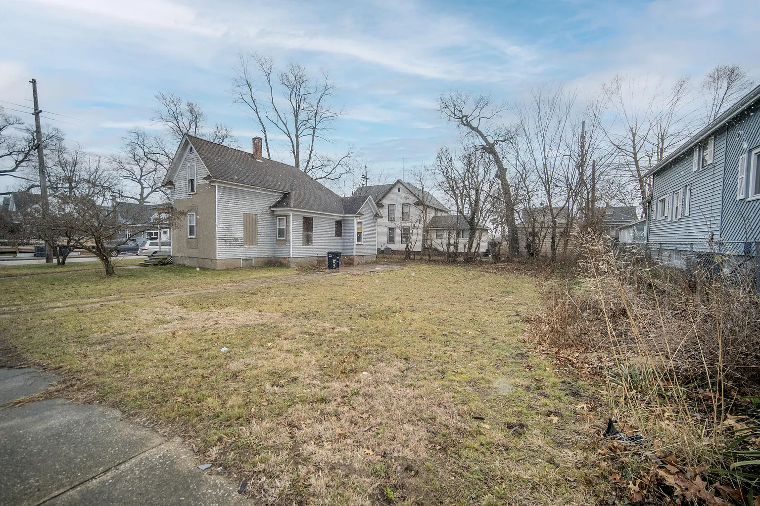 223 Holliday St photo 1