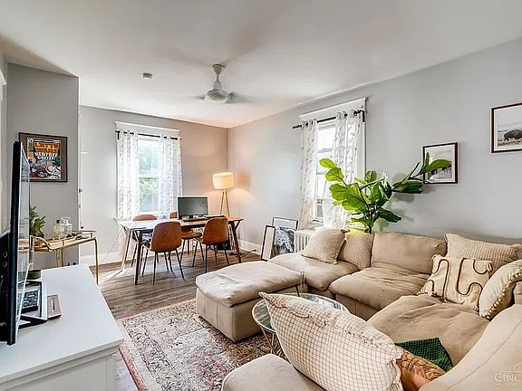 3rd image of 4220 Brownway Ave #1