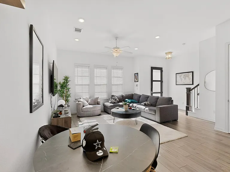 7546 Edgeware Rd — Photo 6
