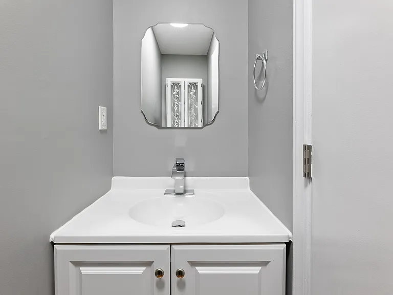 513 Bart St — Photo 27