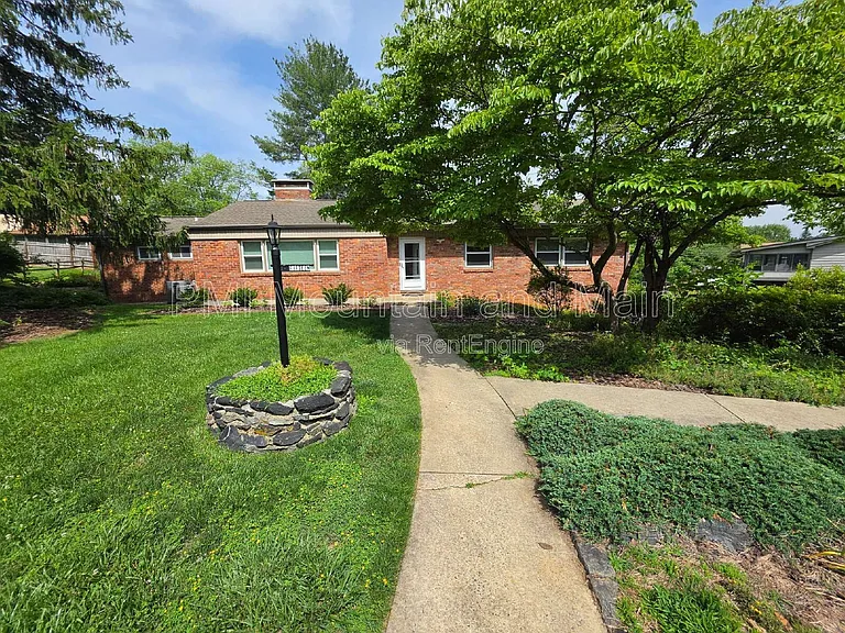 15 Ginell Cir — Photo 5