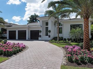 470 Wedge Dr, Naples, FL 34103