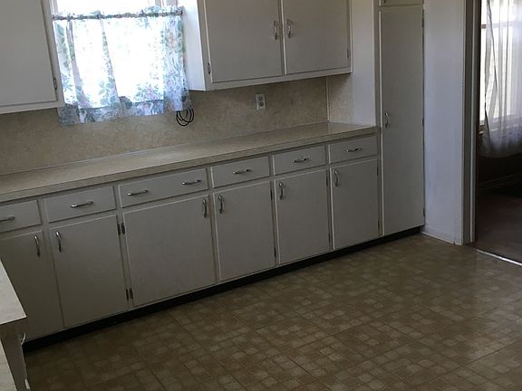 4th image of 725 S 16th St