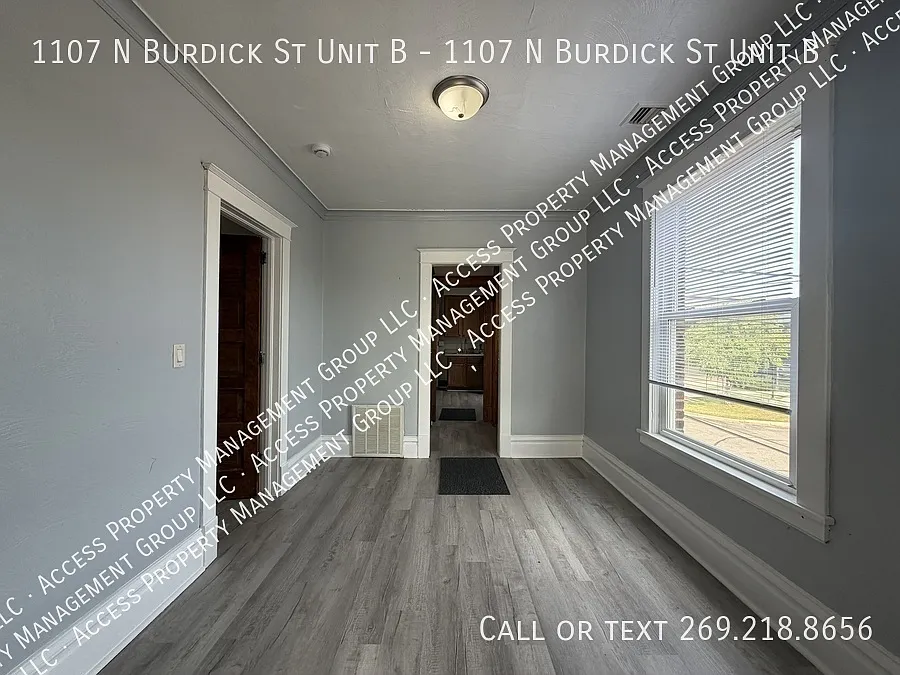 Large 2-bedroom apartment for rent Kalamazoo — Photo 2