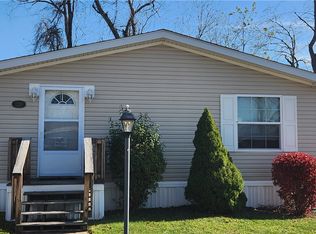 120 Valleyview Dr, Finleyville, PA 15332