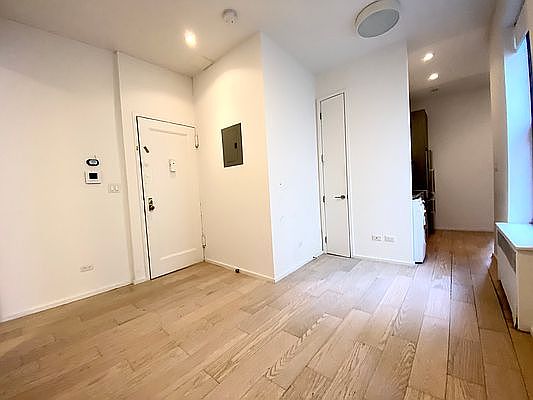5th image of 475 Central Park W APT 5E