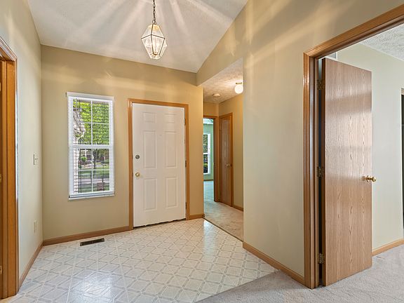3rd image of 7792 Priestley Dr