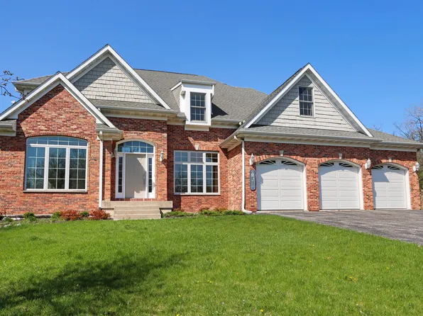392 W County Road B, Fontana, WI 53125